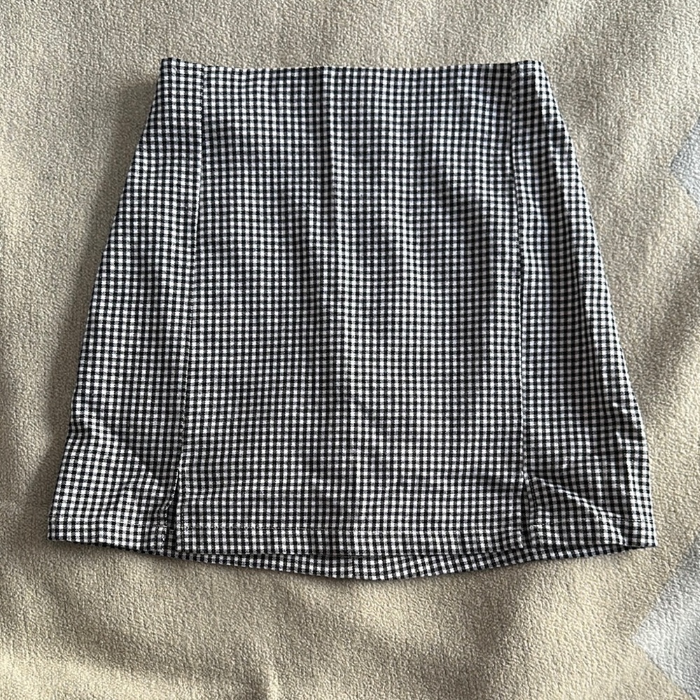 Brandy Melville Black and White Checkered Skirt